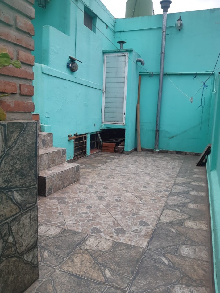 ALQUILER CASA 4 AMBIENTES CON LOCAL Y GARAJE