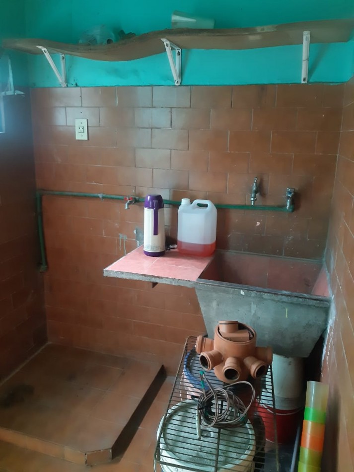 ALQUILER CASA 4 AMBIENTES CON LOCAL Y GARAJE