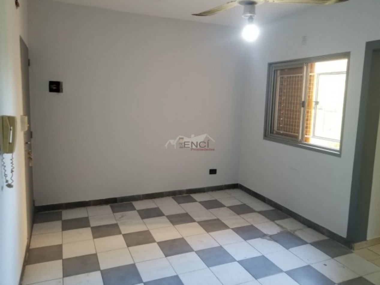  ALQUILER Departamento 3 ambientes en Ciudad Evita 