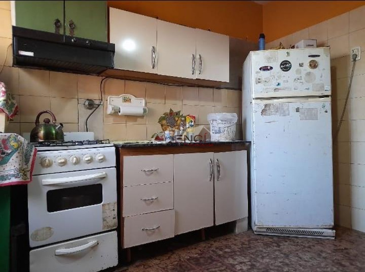OPORTUNIDAD VENTA CASA 3 AMBIENTES A REFACCIONAR CON DEPARTAMENTO
