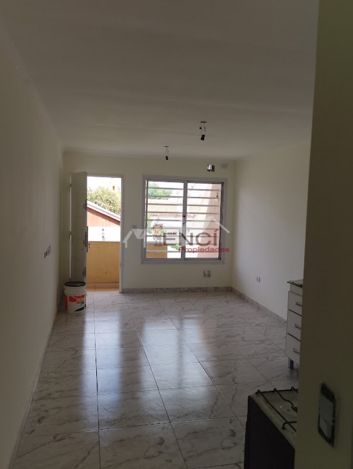 VENTA PH 2 AMBIENTES MORON