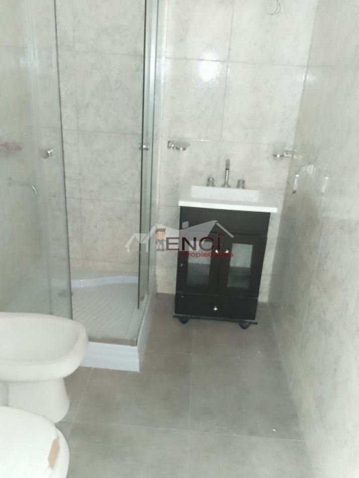 VENTA PH 2 AMBIENTES MORON