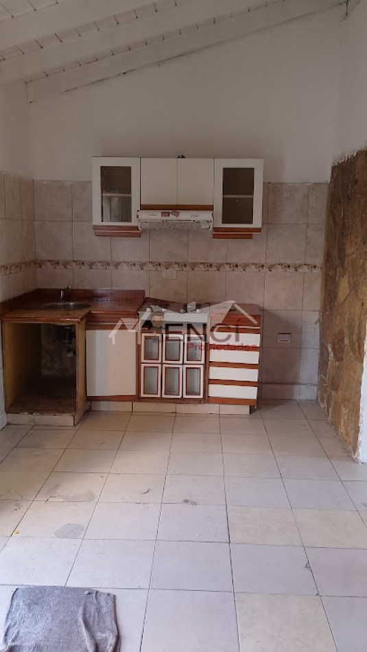 ALQUILER CASA 3 AMBIENTES CIUDAD EVITA