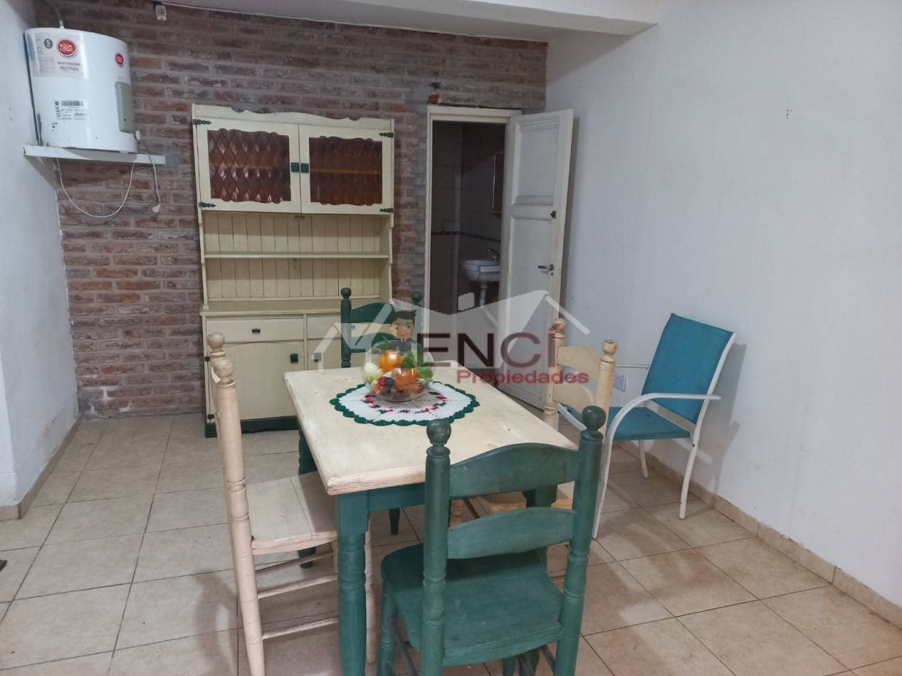 VENTA CASA 5 AMBIENTES CIUDAD EVITA