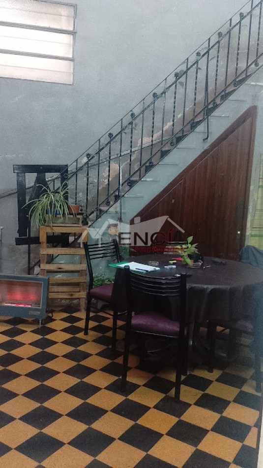 VENTA PH 7 AMBIENTES FLORESTA