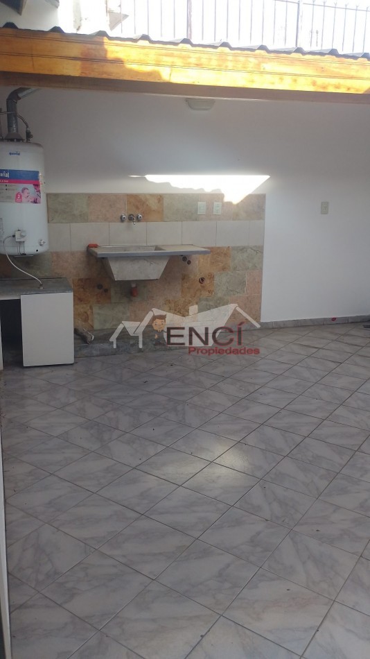 ALQUILER PH 3 AMBIENTES PARQUE AVELLANEDA
