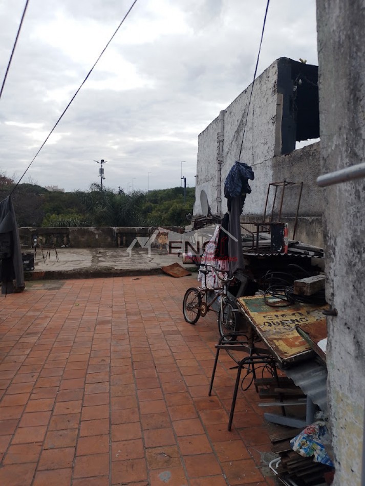 VENTA CASA 4 AMBIENTES FLORES A DEMOLER