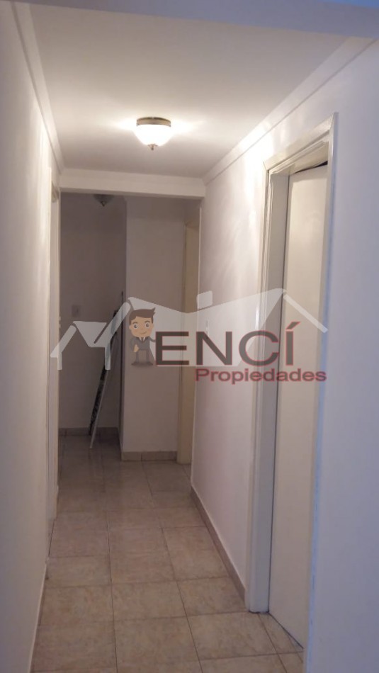 VENTA CASA 5 AMBIENTES Necochea