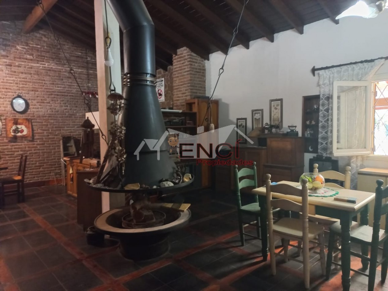 VENTA CASA 5 AMBIENTES CIUDAD EVITA