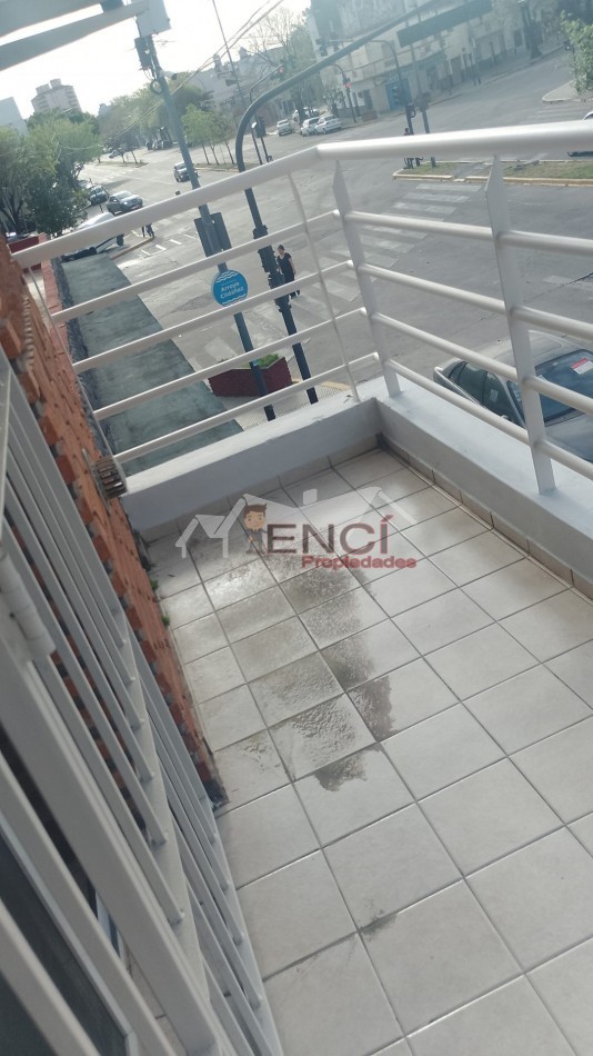 ALQUILER PH 3 AMBIENTES PARQUE AVELLANEDA