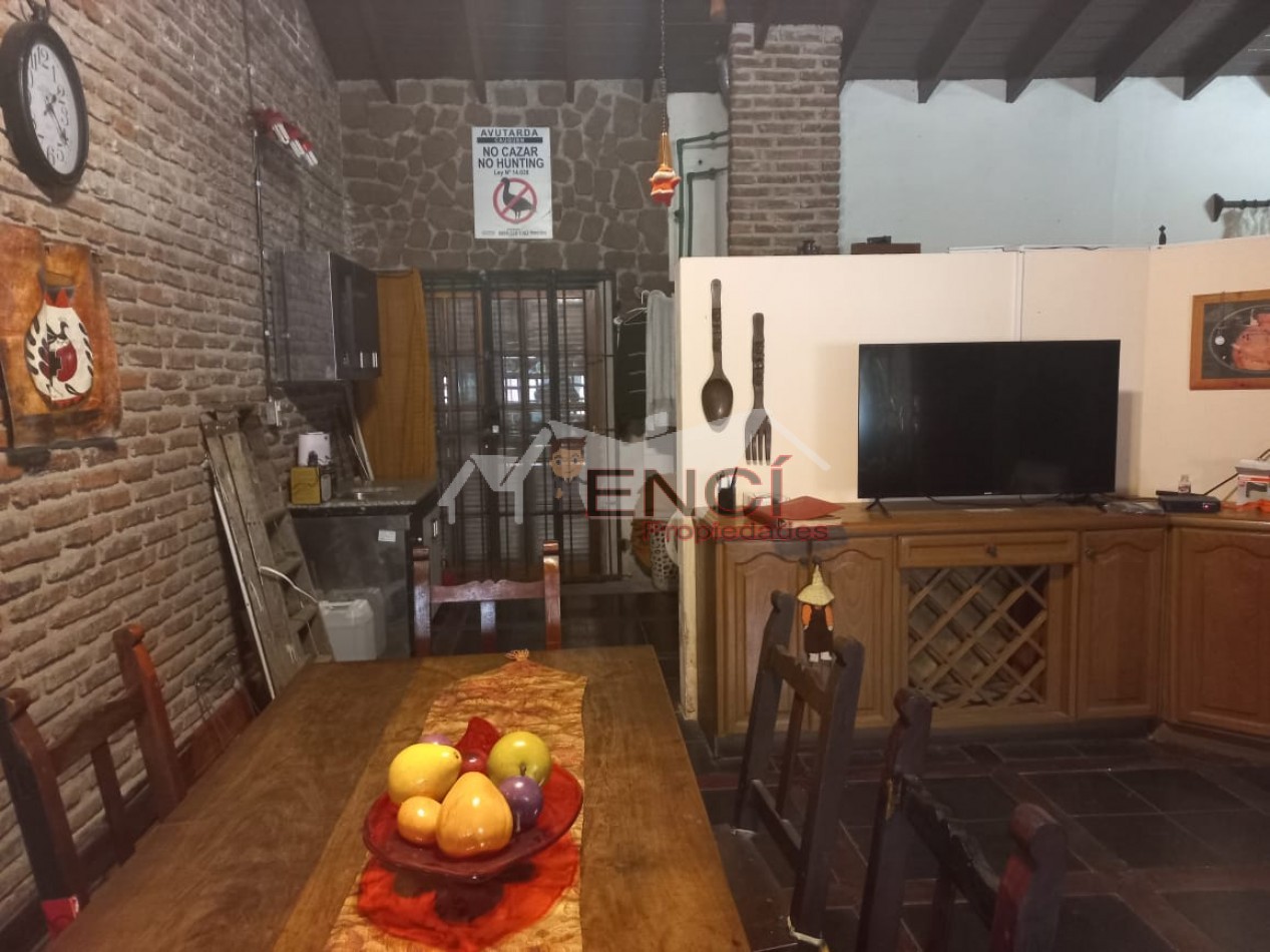 VENTA CASA 5 AMBIENTES CIUDAD EVITA