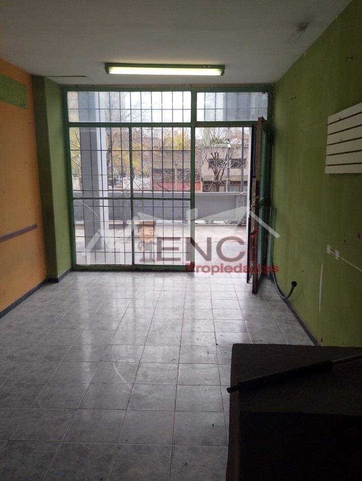 ALQUILER LOCAL COMERCIAL Lugano 1 y 2 C