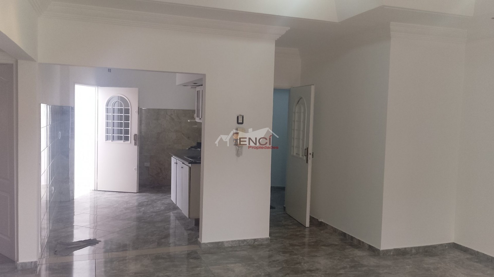 ALQUILER PH 3 AMBIENTES PARQUE AVELLANEDA