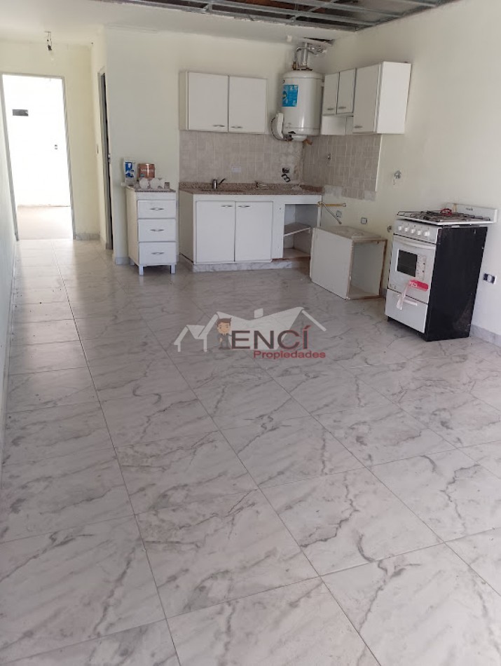 VENTA PH 2 AMBIENTES MORON