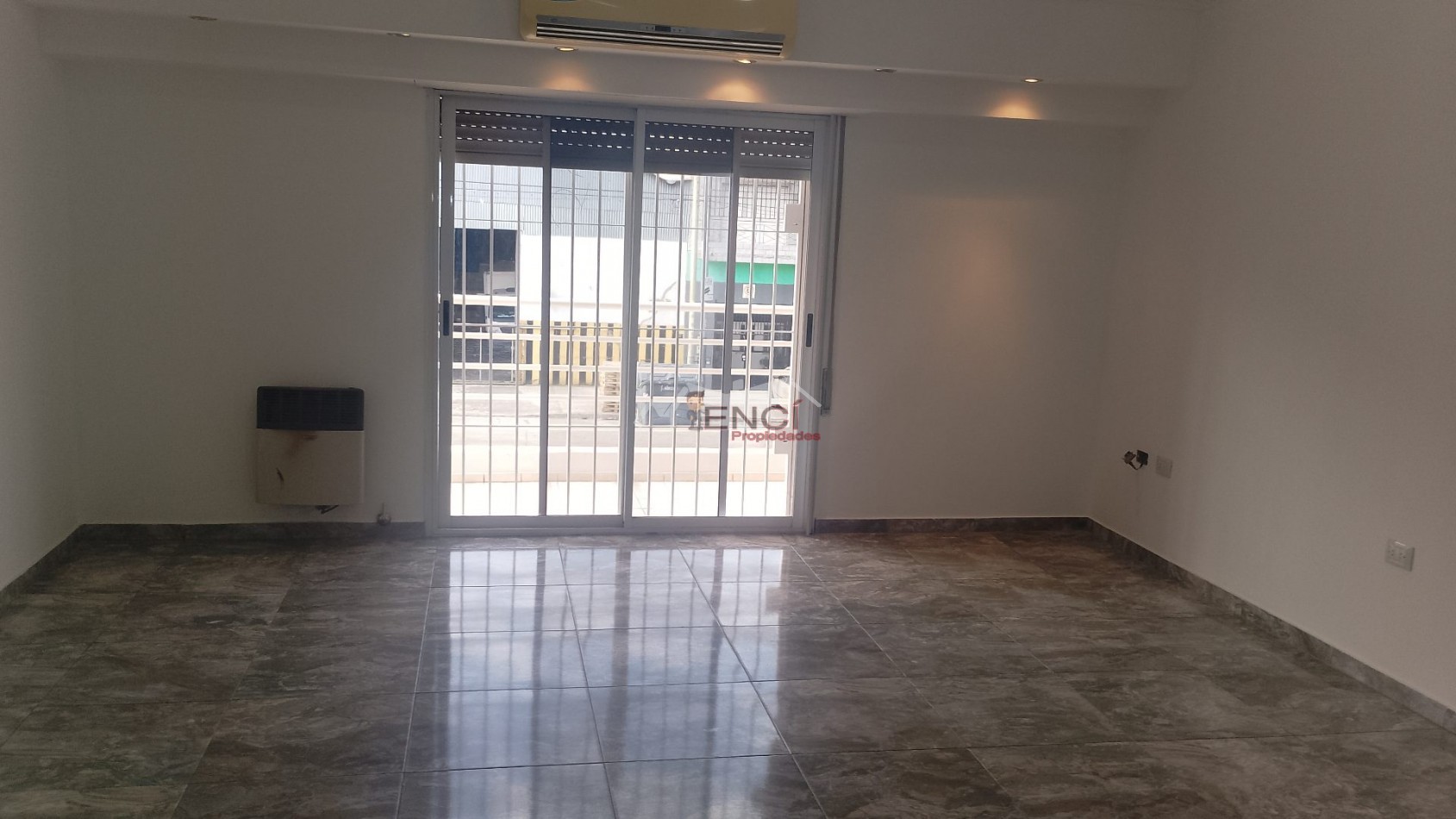 ALQUILER PH 3 AMBIENTES PARQUE AVELLANEDA