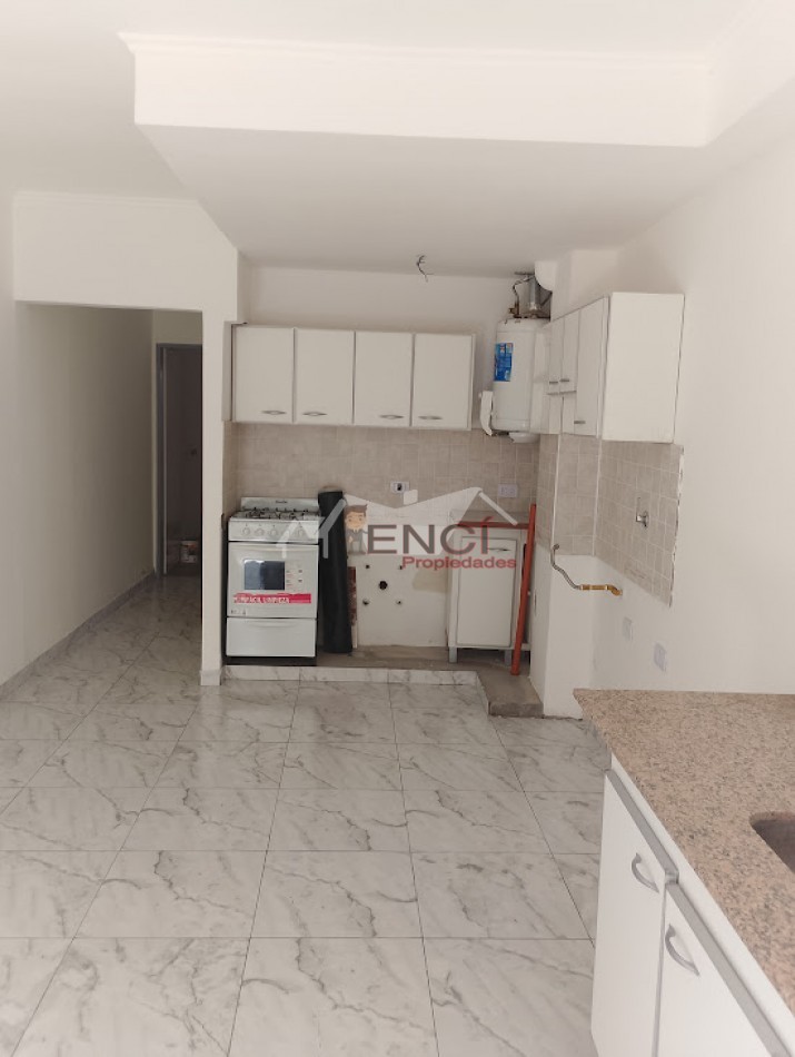 VENTA PH 2 AMBIENTES MORON