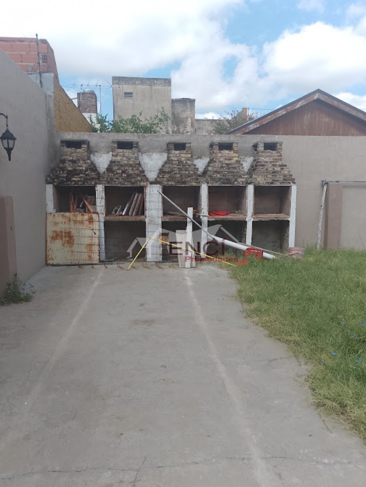 VENTA PH 2 AMBIENTES MORON