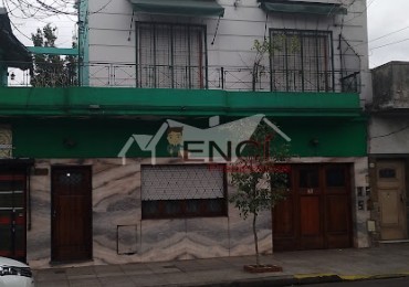 ALQUILER CASA 4 AMBIENTES CON LOCAL Y GARAJE
